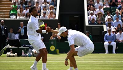 Hubert Hurkacz injures knee on Wimbledon dive, retires down match point to Arthur Fils | Tennis.com