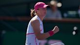 Top-ranked Iga Swiatek moves on at Indian Wells with easy win over Danielle Collins