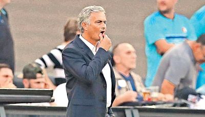 José Mourinho tira el anzuelo; México, ¿por qué no?