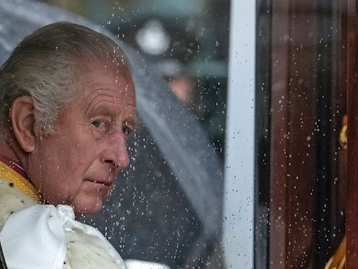 La franqueza del rey Carlos III sobre su cáncer le ha ayudado a conectar con la gente