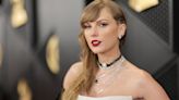 Photographer accuses Taylor Swift’s father of assault in Australia