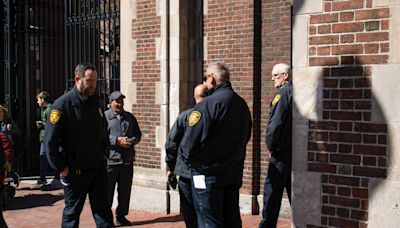 Police Observed 2 College Students ‘Passing Supplies’ Over Harvard Yard Gate | News | The Harvard Crimson