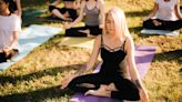 Los tres beneficios de hacer yoga a la mañana