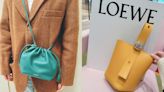 LOEWE 2024春夏話題包盤點！名人搶曬Pebble、Squeeze最實用 特別版JADE系列必收藏