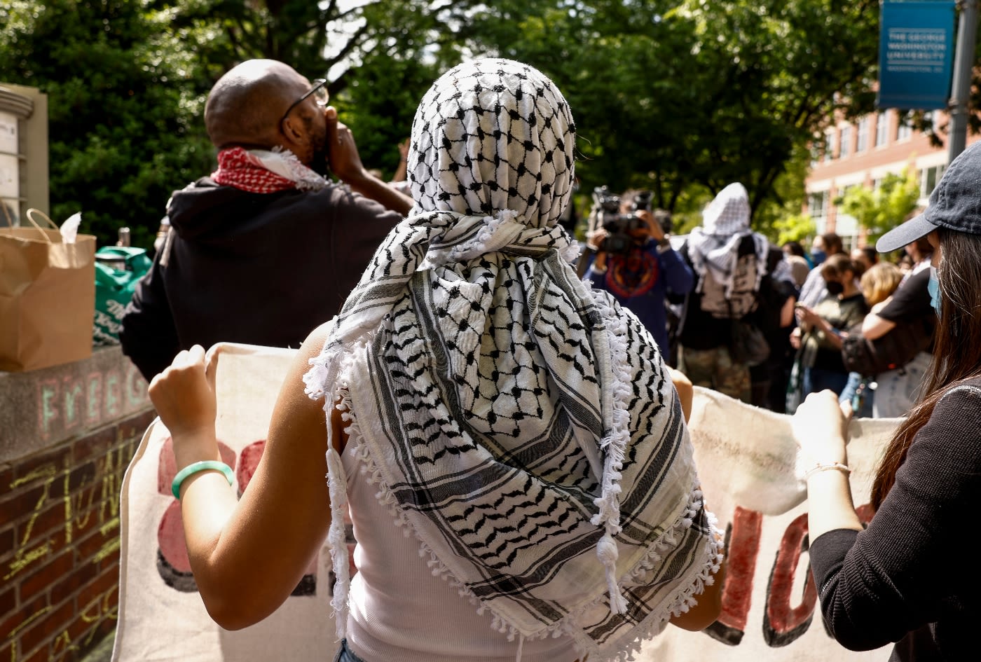 How the keffiyeh became a Palestinian symbol of resistance