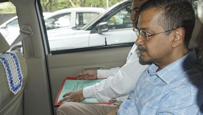 SC grants interim bail to Arvind Kejriwal, refers plea challenging ED arrest to larger Bench