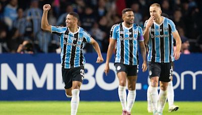 4-0. Gremio renace luego de las inundaciones, golea al líder y sueña con los octavos