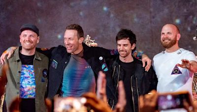 It is cheaper to watch Coldplay perform in Abu Dhabi than to pay scalpers for Mumbai tickets | Business Insider India