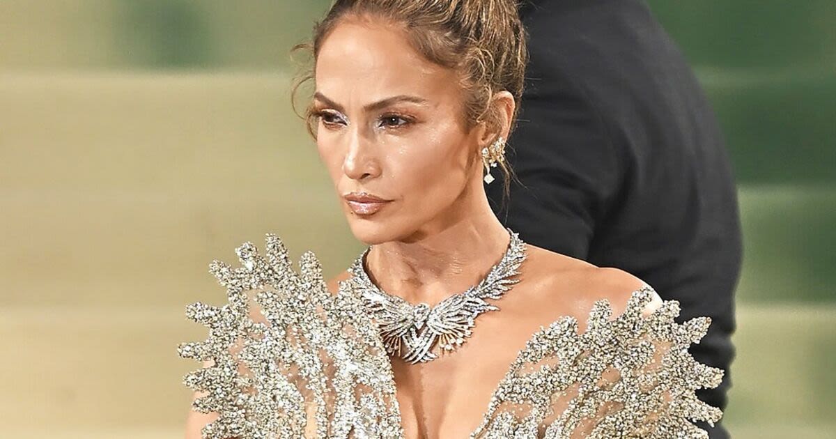 Jennifer Lopez 'thinnest she's ever been' as she divulges workout tips for tour