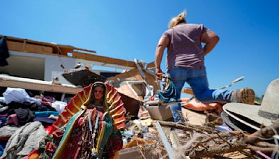 Nevada Red Cross volunteers helping with tornado relief in Texas, Arkansas