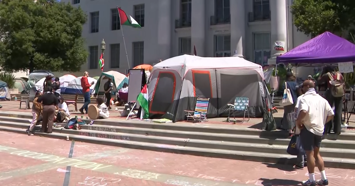 As arrests, tensions rise at other schools, UC Berkeley Gaza protest encampment still peaceful