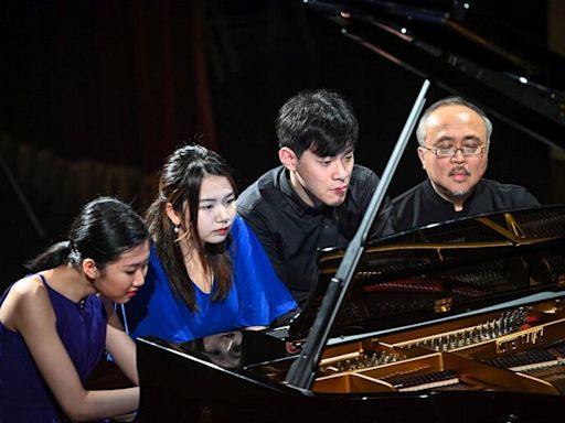 鋼琴傳奇大師鄧泰山攜新秀來台舉行音樂會 (圖)