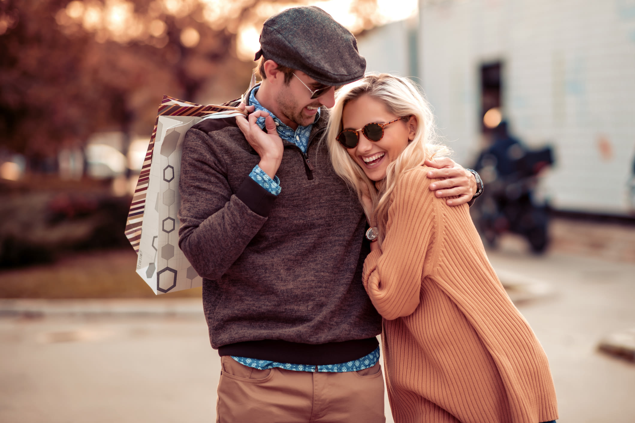 Boyfriend can recall every outfit girlfriend has worn—"Bar has been raised"
