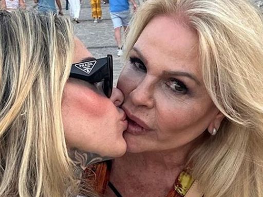 Monique Evans mostra momentos de sua lua de mel com Cacá Werneck