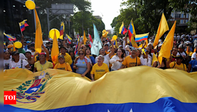 Venezuelan opposition looks for narrowing paths to power - Times of India