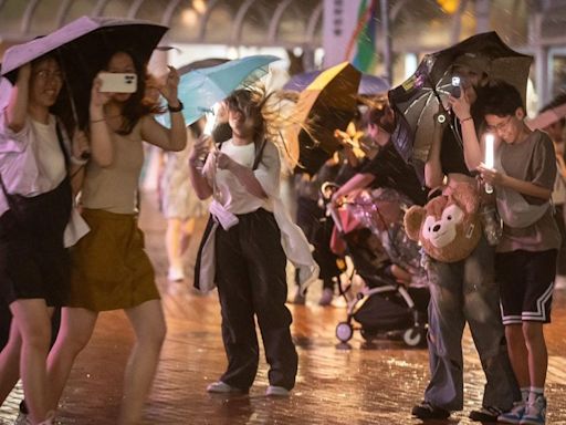 五一好去處｜小紅書熱傳暴雨遊攻略 旺角天橋睇紅的 叮叮遊港島