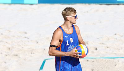 Convicted Dutch rapist booed on Olympics beach volleyball debut