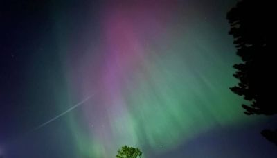 Northern lights put on dazzling show across Eastern WA and Tri-Cities night sky