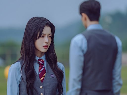 Netflix《名校的階梯》6/7上線！校園版《黑暗榮耀》？融合暗黑狗血元素，寫實呈現韓國階級與霸凌問題 - TNL The News Lens 關鍵評論網