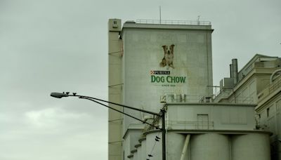 Neighbors sue Nestle-Purina over stench emitted by Denver pet food plant
