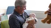 Jacksonville Jaguars Coach Doug Pederson makes special visit to Wolfson’s Children’s Hospital