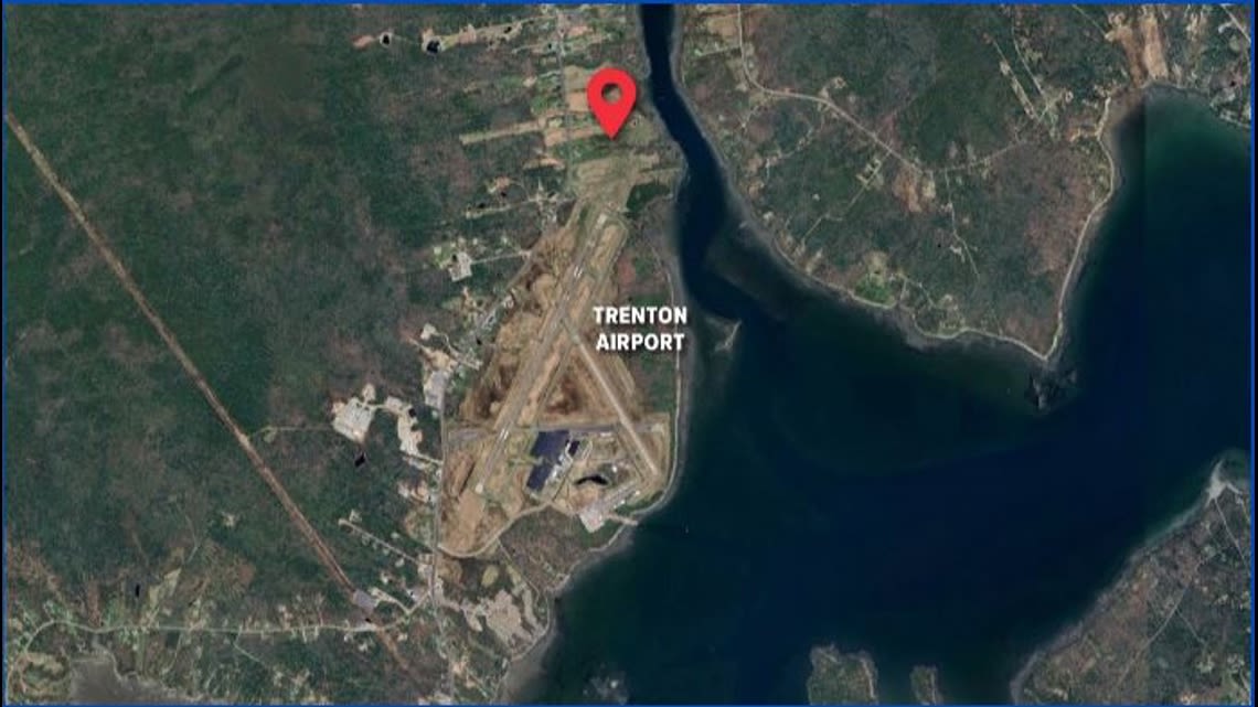 Plane crashes off end of runway at Bar Harbor Airport