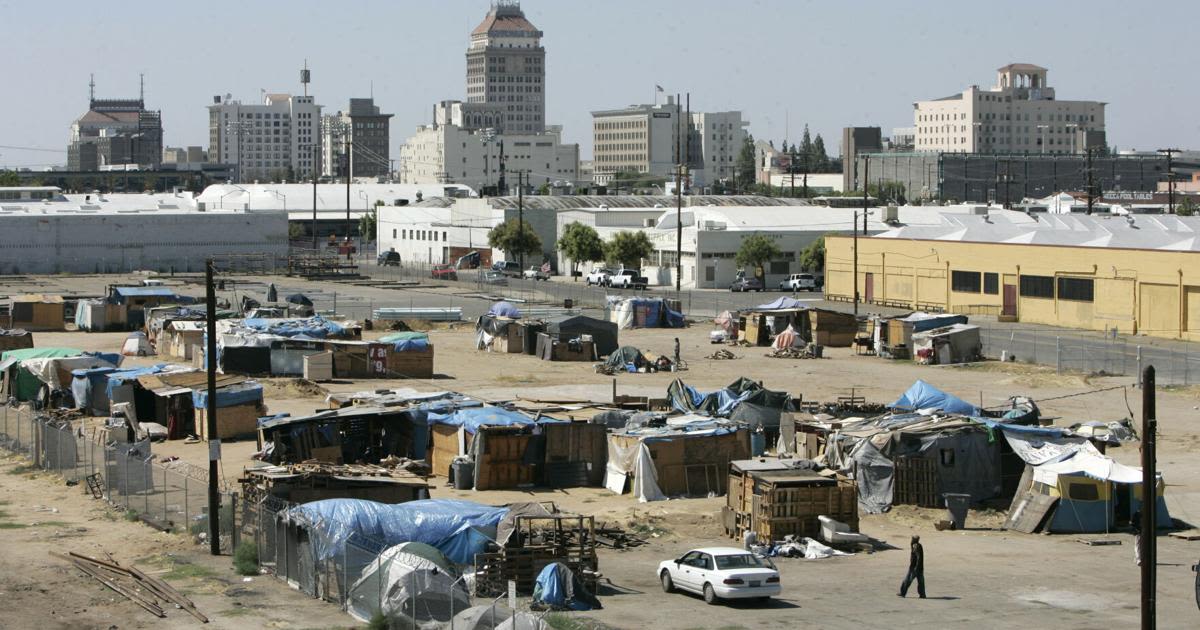 Politicians keep shifting blame as California’s homelessness crisis worsens | Dan Walters