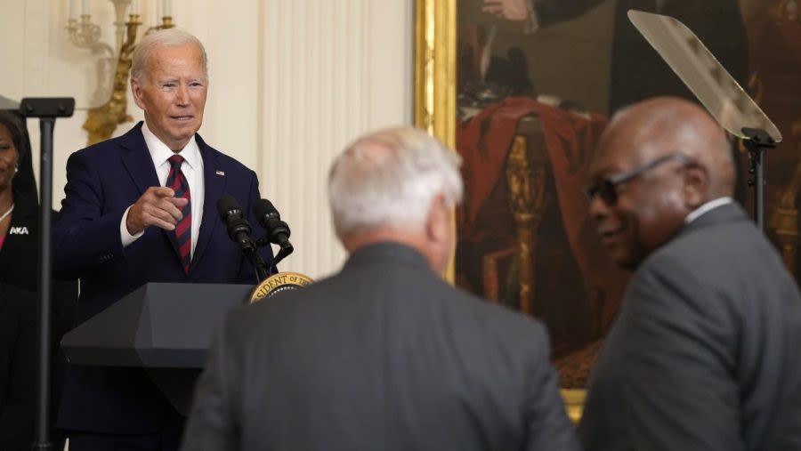 Biden quips to SC women’s basketball team: ‘I work for Jim Clyburn’