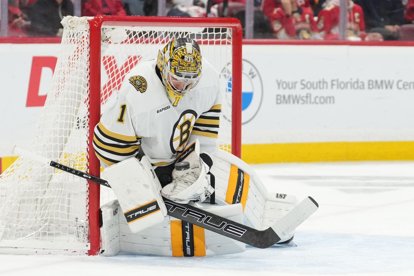 Upset-Minded Bruins, Favored Rangers Deliver Game 1 Victories In Second Round