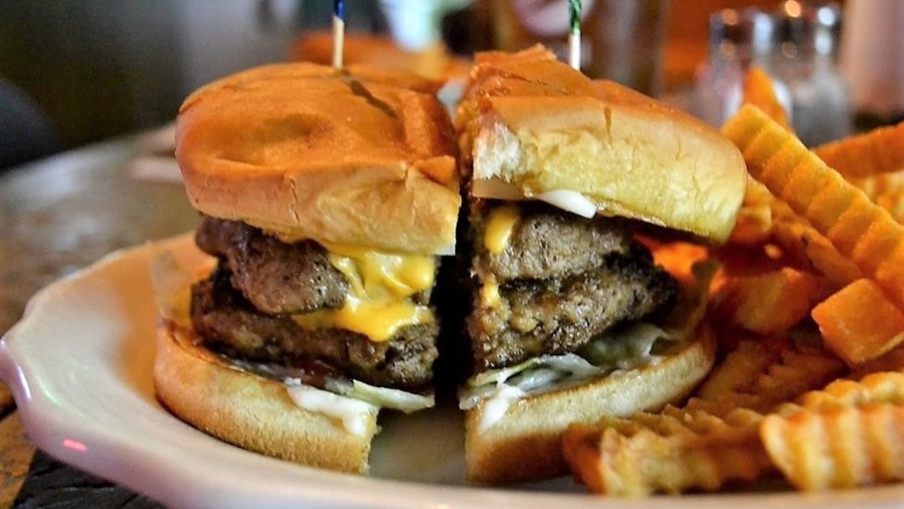 10 perfect Alabama burgers everyone should try once