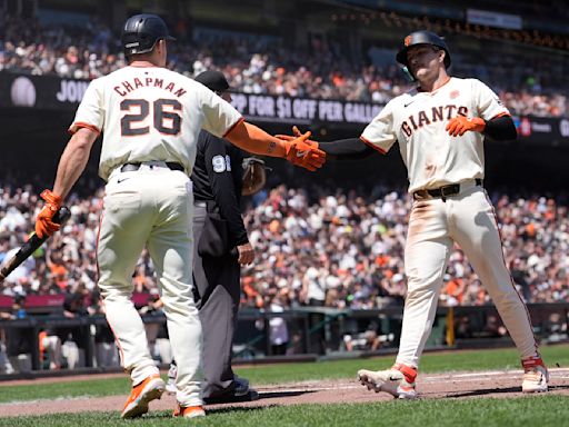 Brett Wisely drives in a pair of key runs as Giants hold off Phillies 8-4