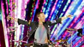 La energía de Coldplay llena de luz la noche bogotana