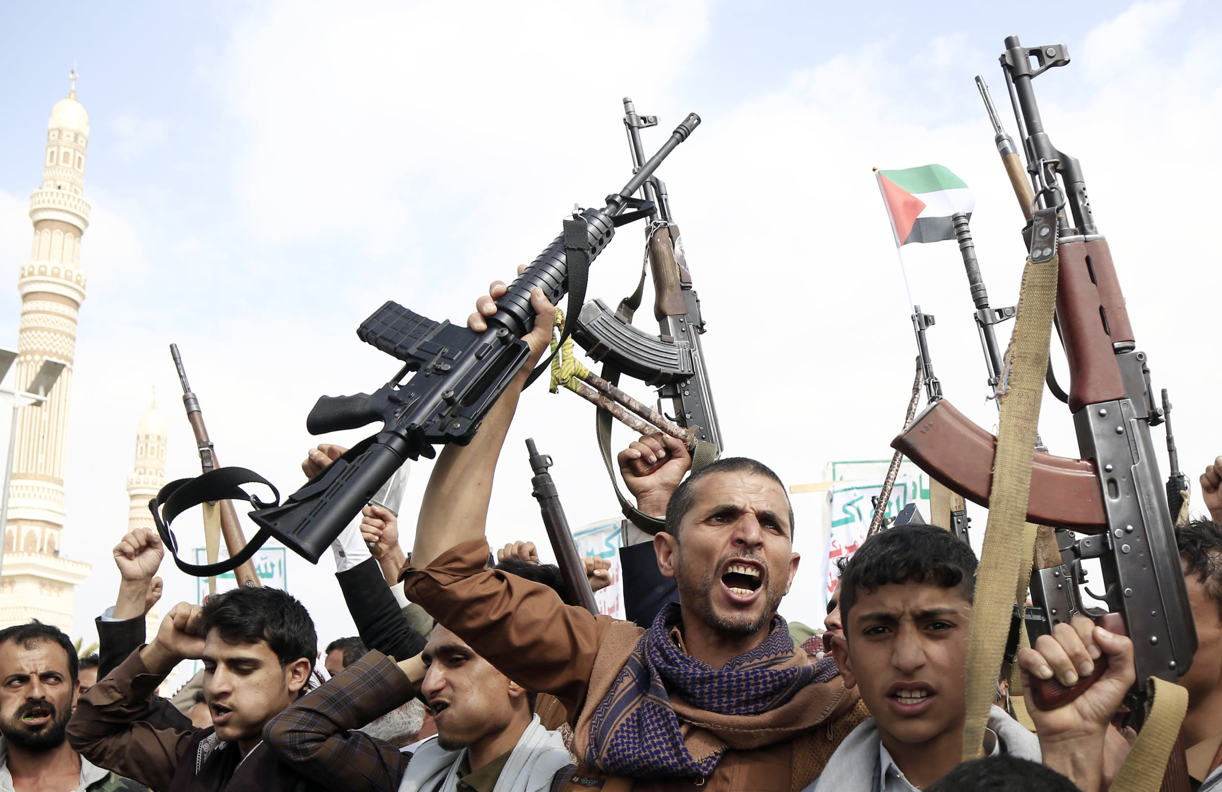 Iran's Houthi allies laugh off Biden's "pathetic" move