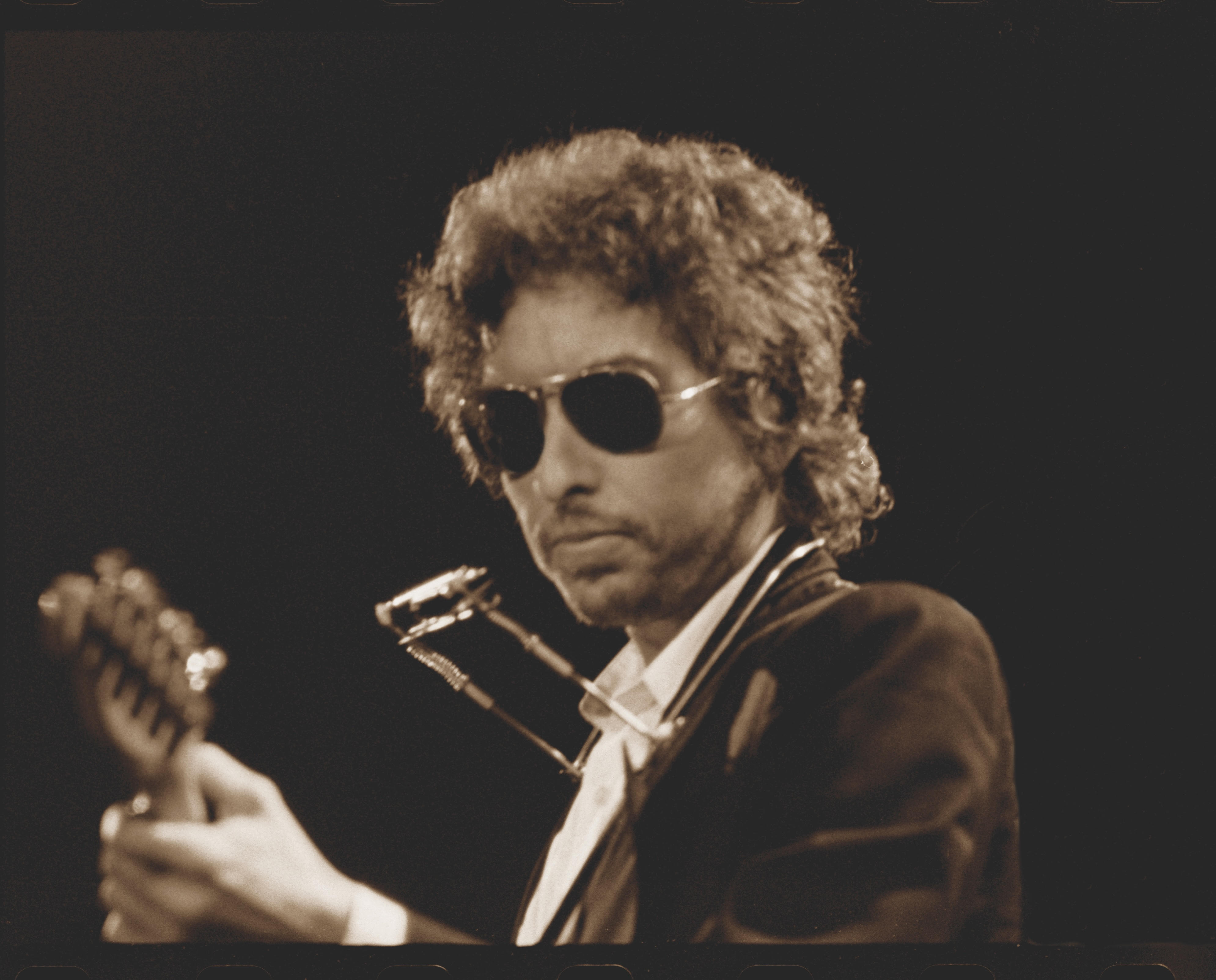 Bob Dylan’s 1974 Tour With the Band to Be Commemorated With 27-Disc Boxed Set