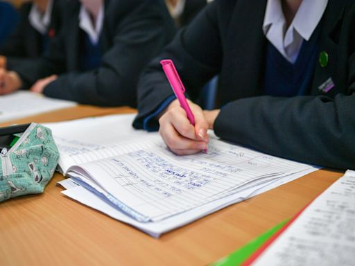 Gap in A-level results between state and private schools widens