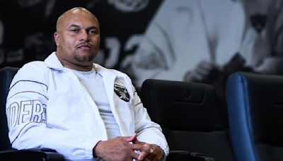 Antonio Pierce May Coach Las Vegas Raiders for Free After Wife Jocelyn Files for Bankruptcy Following USD 28 Million Loan