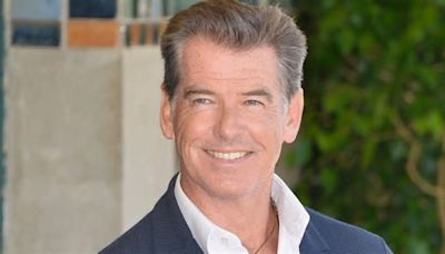 Pierce Brosnan impacta en nuevas fotos con un aspecto mucho más mayor y medio calvo para Giant