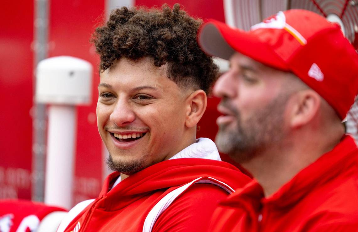 Fox Sports’ Nick Wright crushes NBC reporter for story on Patrick Mahomes’ future