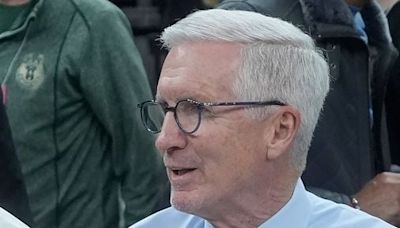 Five questions for Mike Breen, the play-by-play voice for the NBA Finals - The Boston Globe