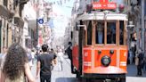 伊斯坦堡百年電車現代化 保留外觀改用電池節能環保