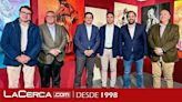 Valverde muestra su compromiso con el sector taurino en la inauguración de la exposición de Álvaro Ramos en la plaza de toros de Las Ventas de Madrid