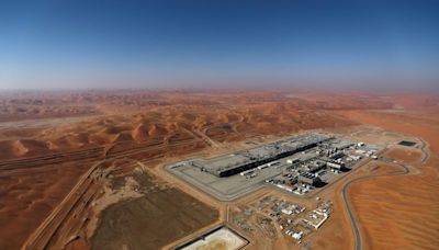 Saudi Aramco returns to debt market with dollar bond sale