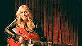 Melissa Etheridge is returning to Kansas for a show. She kinda wishes she could stay