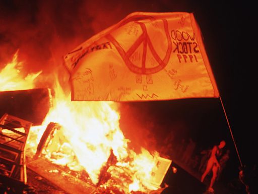 Woodstock '99 riots 25 years later: Photos show how festival devolved into violent chaos, destruction