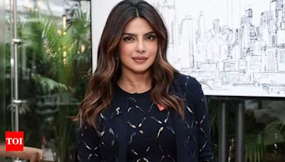 Priyanka Chopra dials up glamour in a mirror selfie from 'The Bluff' set | Hindi Movie News - Times of India