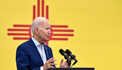 Democrats Fear Safe Blue States Turning Purple as Biden Stays the Course