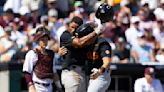 Tennessee forces College World Series finals to a third game with a 4-1 win over Texas A&M