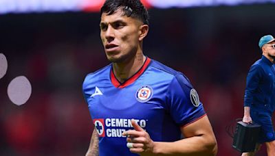 Tras muerte de su hermana Paola, ¿Carlos Salcedo dejará Cruz Azul? Esto sabemos