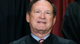 Second flag carried by Jan. 6 rioters displayed outside house owned by Justice Alito, report says