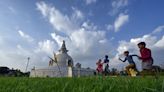 Delhi suffers hot and humid day as monsoon trough moves away